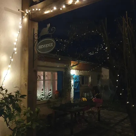 Bed & Breakfast Le Clos Du Moulin Dijon, Piscine, La Campagne A La Ville, Proche Centre Historique 3*